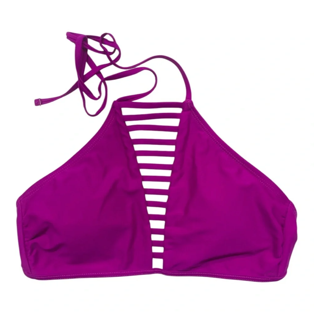 No Boundaries Juniors' Strappy Solid High-Neck Swim Top - Picture 9 of 11